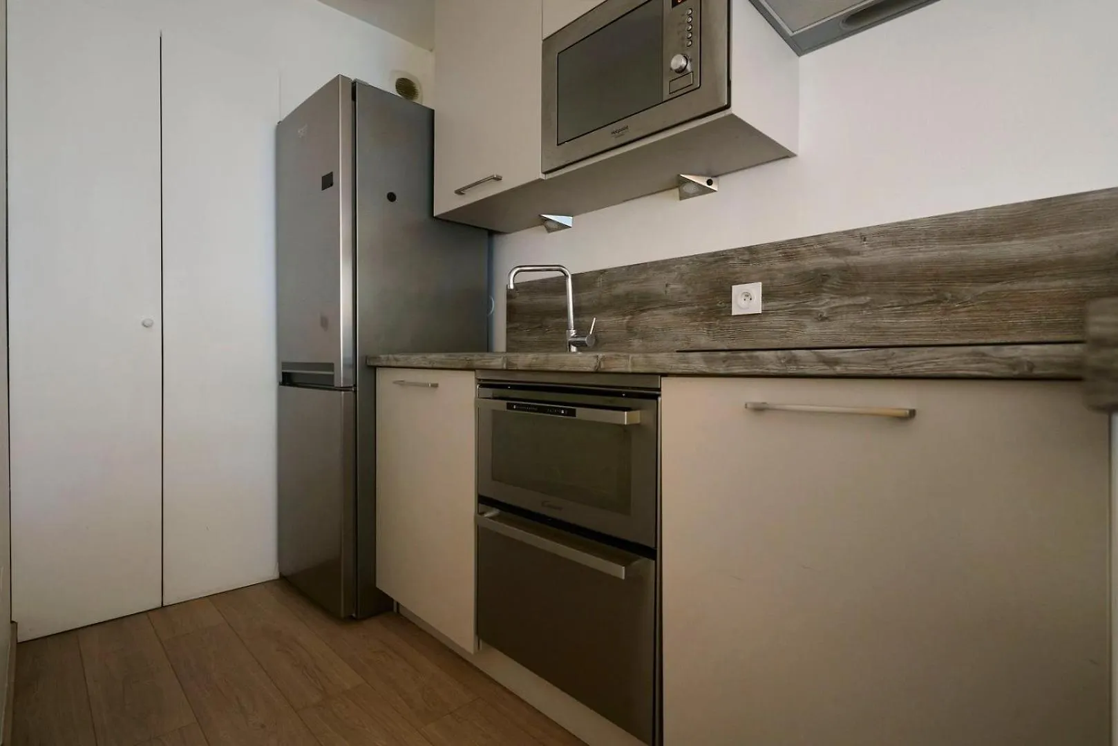 Lille Centre - Superb Bright Apartment Parking