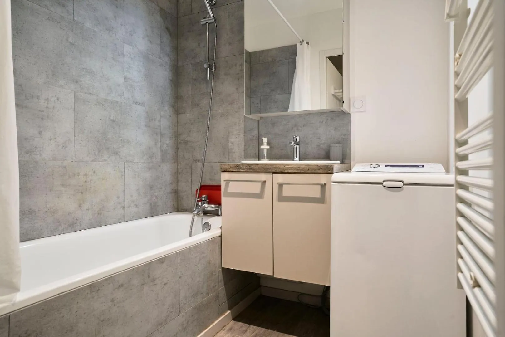 Lille Centre - Superb Bright Apartment Parking